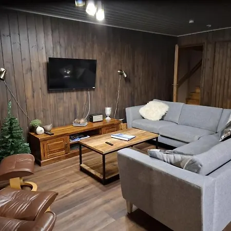 Rukapirtti - Spacious 5br With Sauna Villa